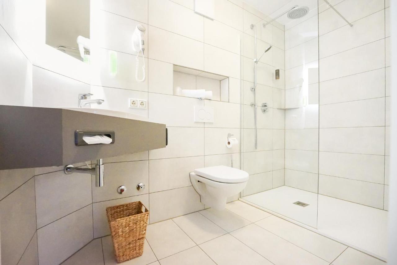 Hotel Kannenkeller Lauingen Bagian luar foto
