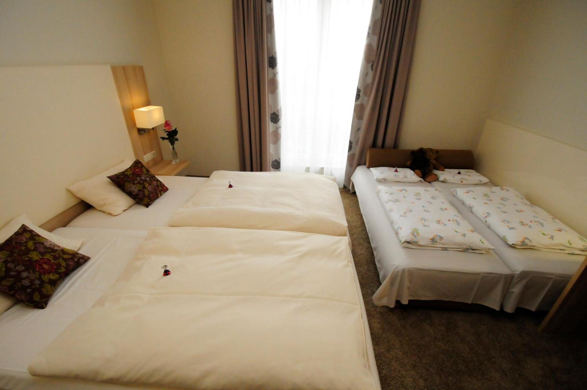 Hotel Kannenkeller Lauingen Ruang foto